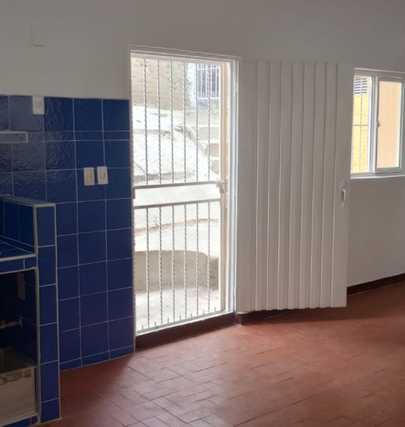 APARTAMENTO BARRIO LIBERTADORES SEGUNDO PISO